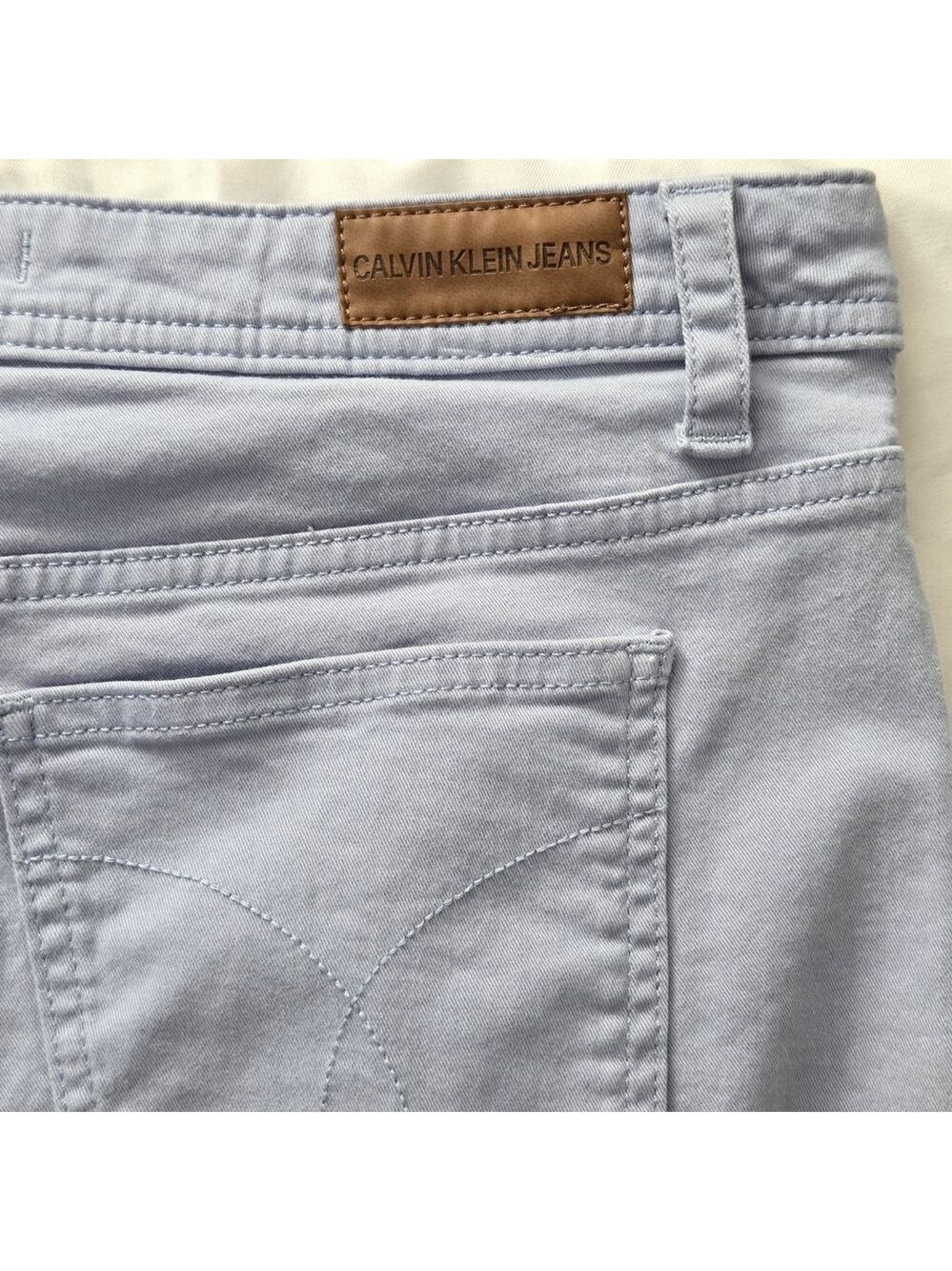 Calvin Klein Jeans Mid Rise Cropped Pastel Blue Jeans Size 10 - Picture 6 of 9